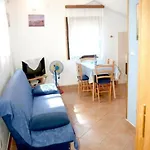 Apartment Mirni *