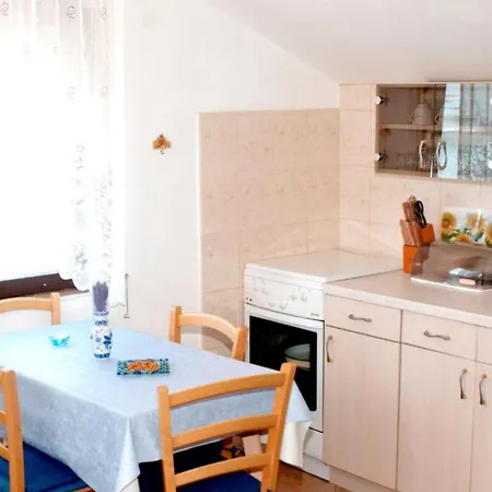 Mirni Apartmán Prvić Luka