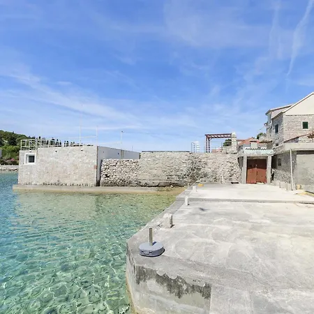 Mirni By The Sea شقة Prvić Luka